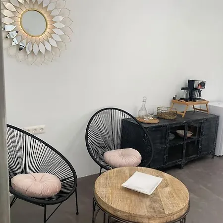 Appartement Lovely In Original *